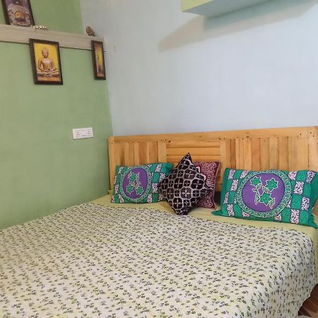 Evergreen Home Stay Алмора Экстерьер фото